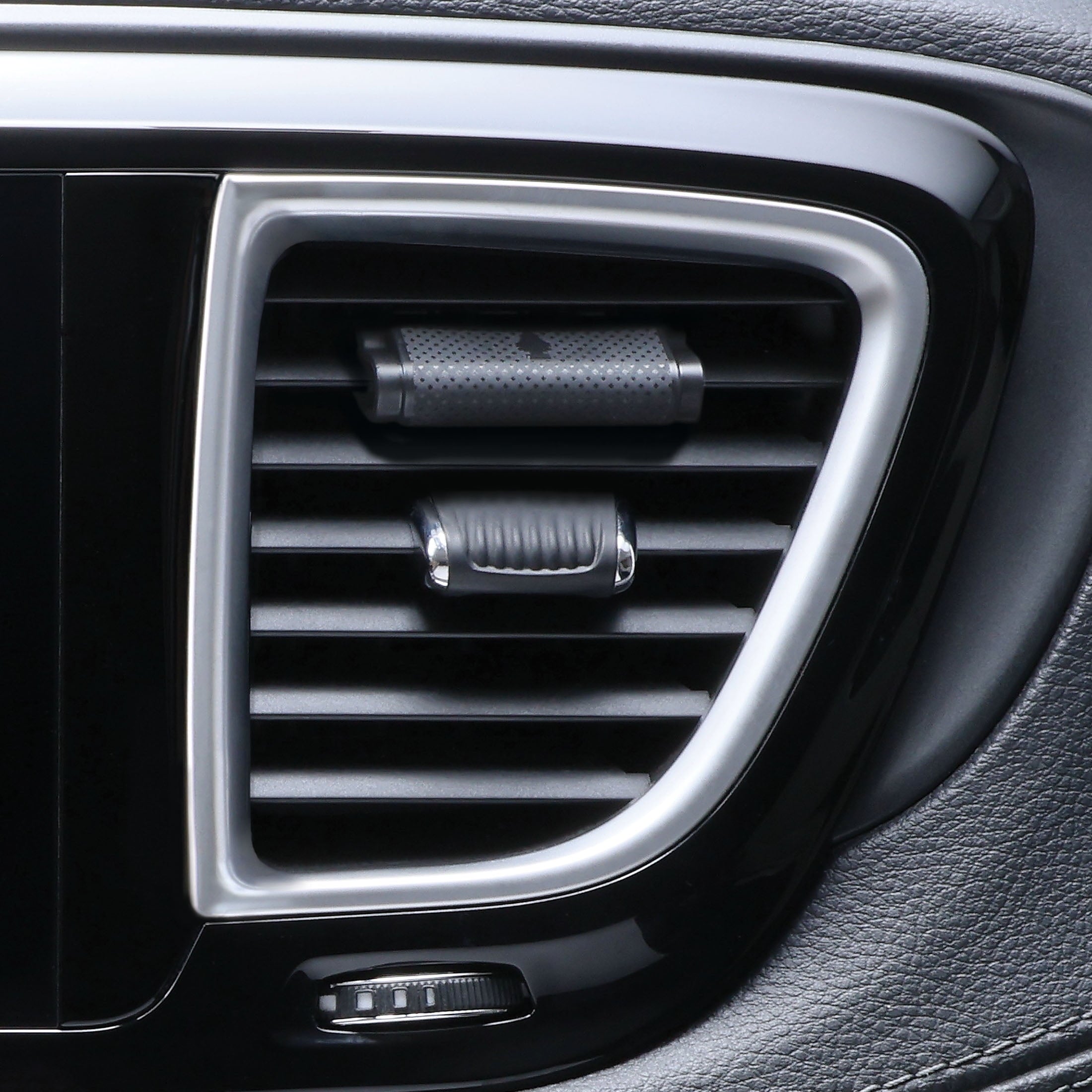 Little Trees Air Freshener Vent Wrap Black Ice Fragrance 4-Pack