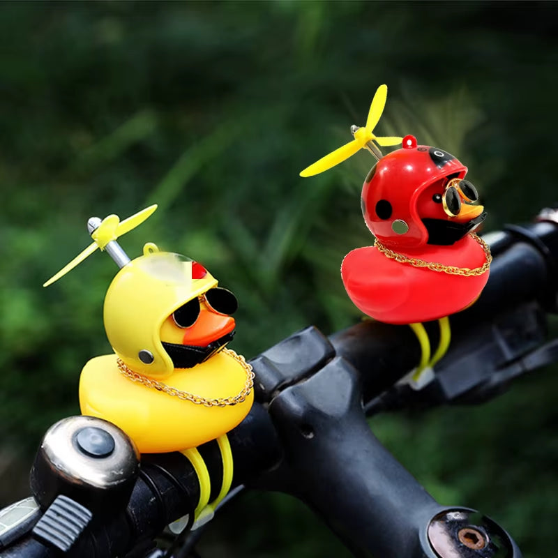 Car Ornaments Cute Little Yellow Duck with Helmet Propeller for Bike Motorcycle without Lights Red Duck Car Interior Accessories
