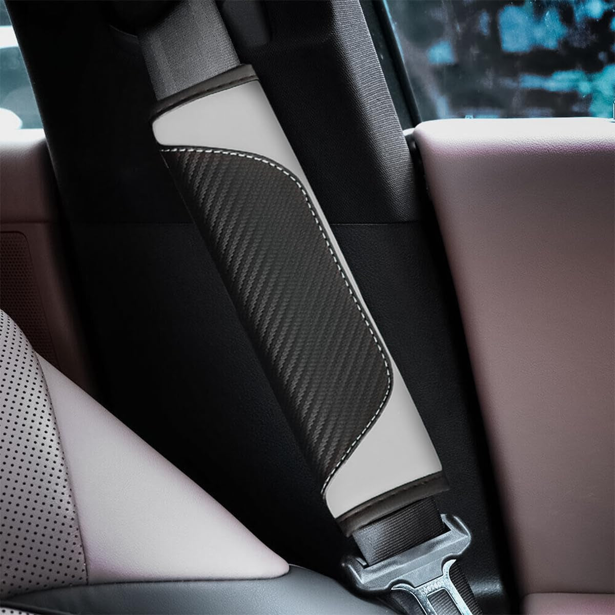 2PCS Car Seat Belt Cover, Carbon Fiber Seatbelt Shoulder Strap Covers, Breathable Leather Soft Harness Pad Protect Your Neck and Shoulder Compatible with Cars